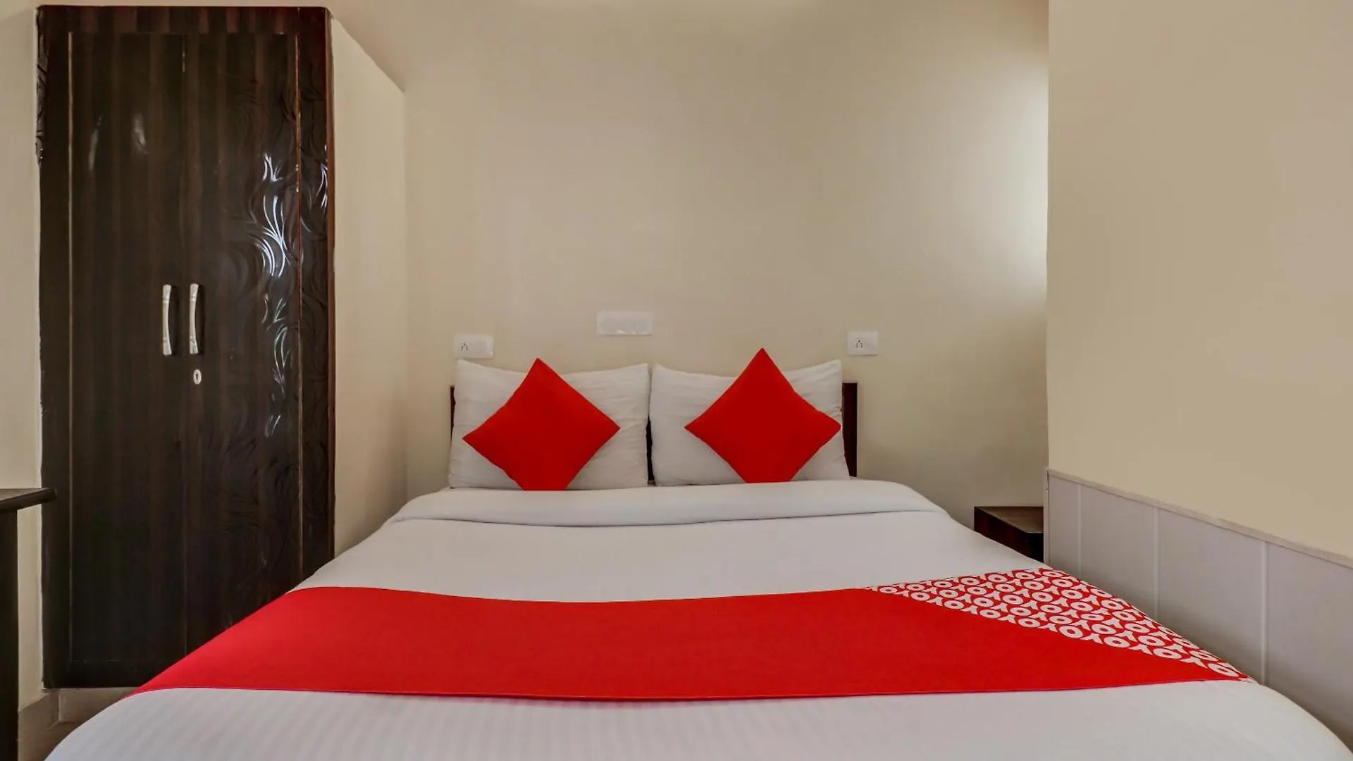 Hotel O Sapphire Near Omaxe Gurgaon Mall Inde